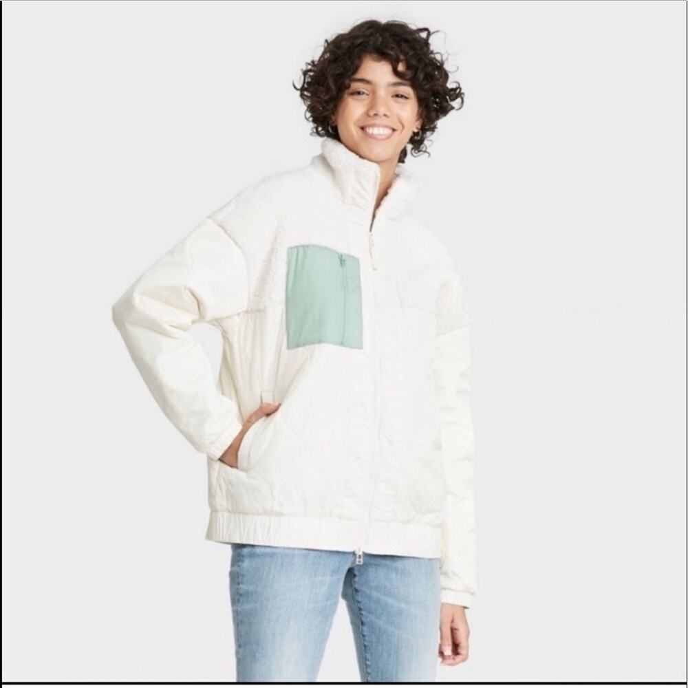 Universal Thread Women’s Cream Sherpa fuzzy full zip quilted Jacket NWT SZ XS